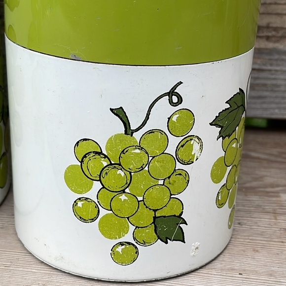Set of 2 Retro Avocado Green Metal Kitchen Canisters With Grape Motif - Picture 9 of 16